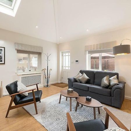 Beautiful West London House Villa Buitenkant foto